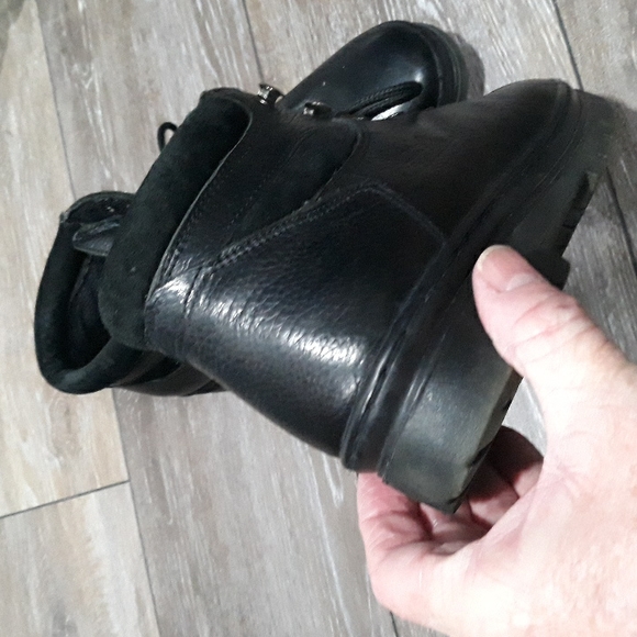 White Mountain black leather hiking boots. Size 9.5 - Picture 6 of 12